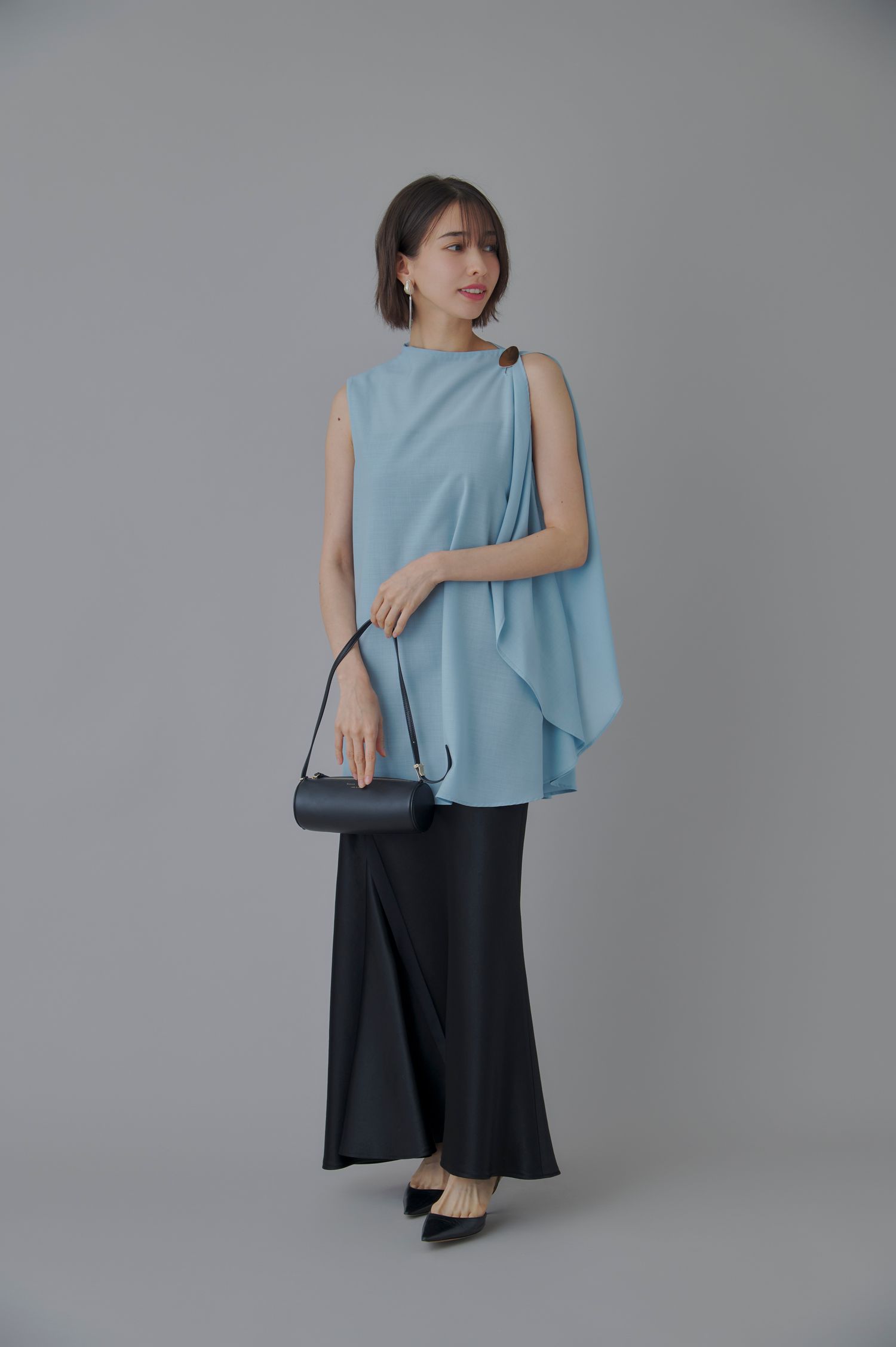 【春夏】フォーマルな同窓会のスカートコーデ