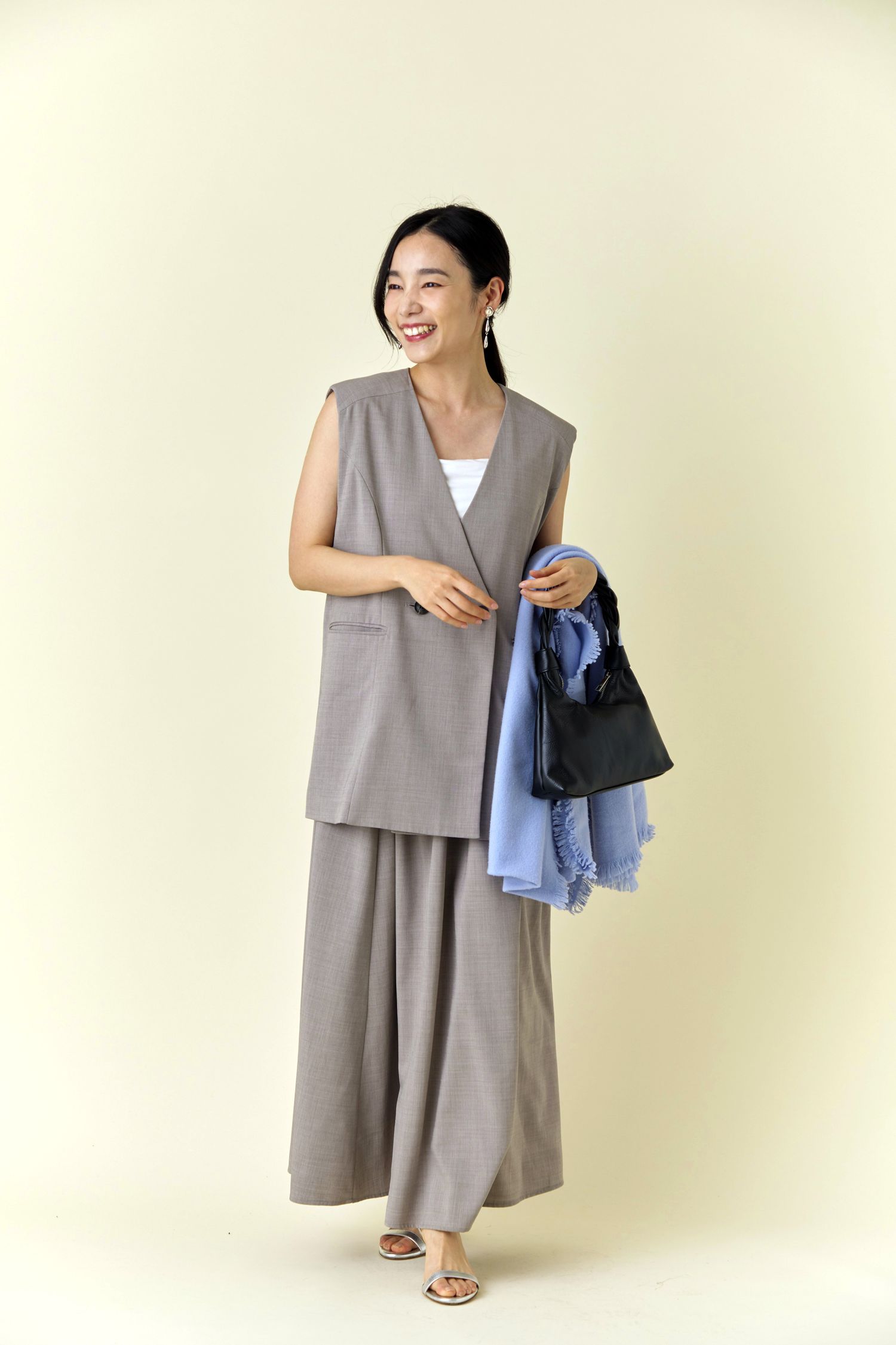 【春夏】カジュアルな同窓会のワンピースコーデ