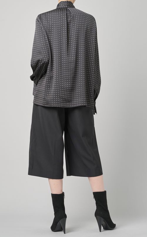 クラシックプリントボウタイブラウス