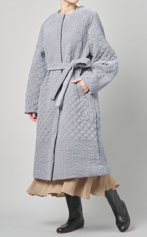 ノーカラーキルティングコート