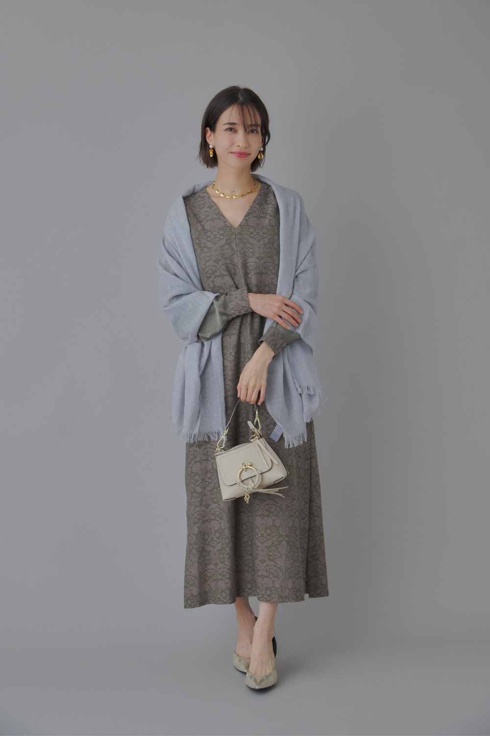 【秋冬】フォーマルな同窓会のワンピースコーデ