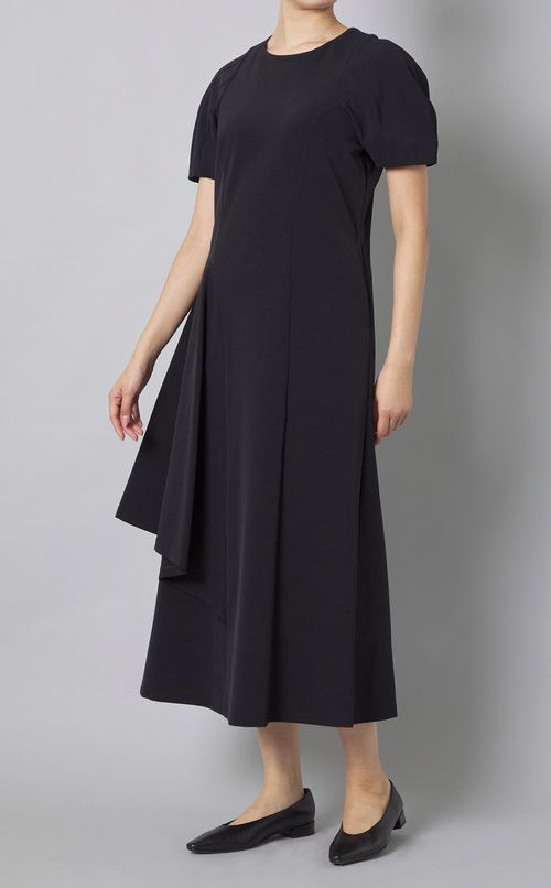 ジャージライクラッフルワンピース