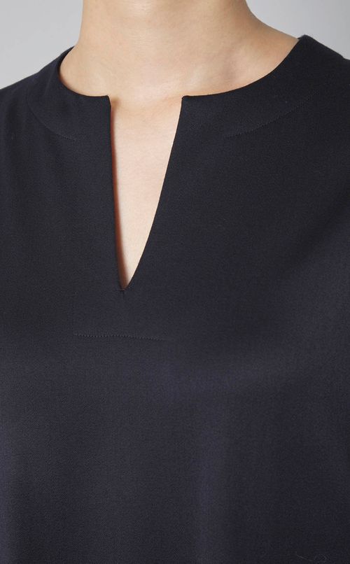 ウールサテンキーネックワンピース