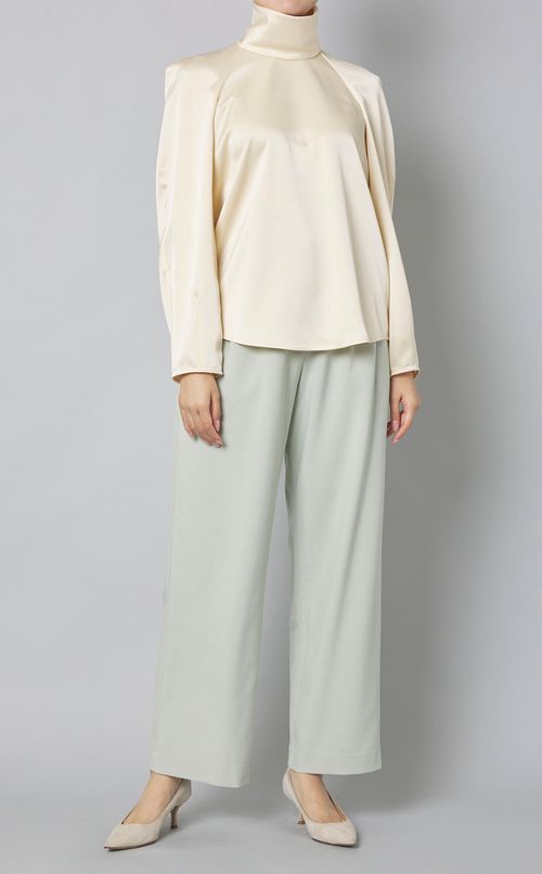 コンストラクティブサテンブラウス