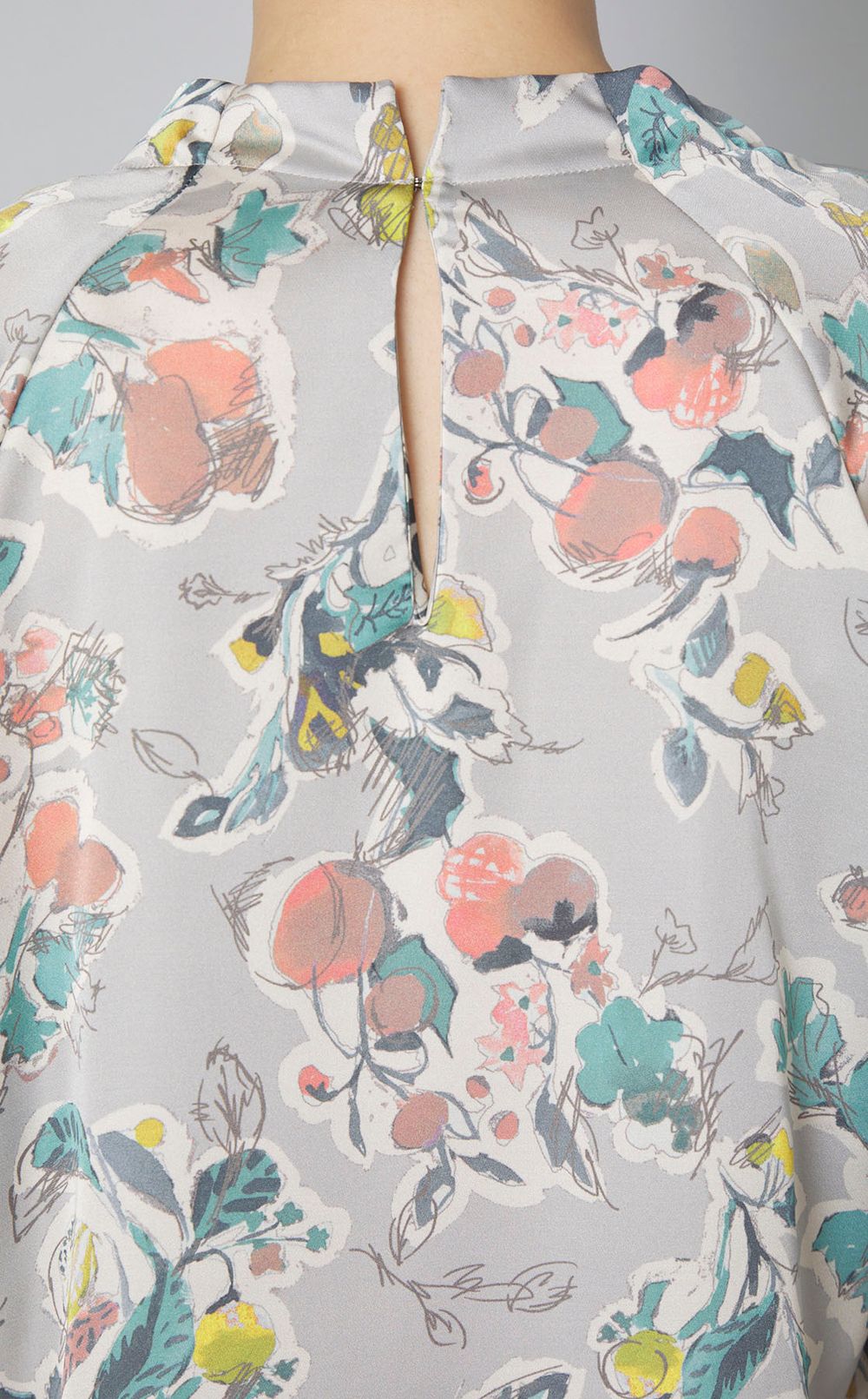 フラワーボウタイギャザーブラウス