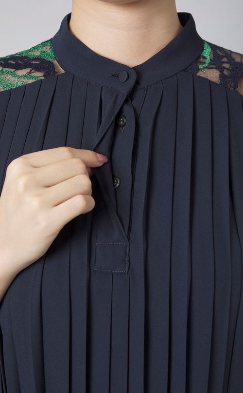 レーススリーブプリーツワンピース