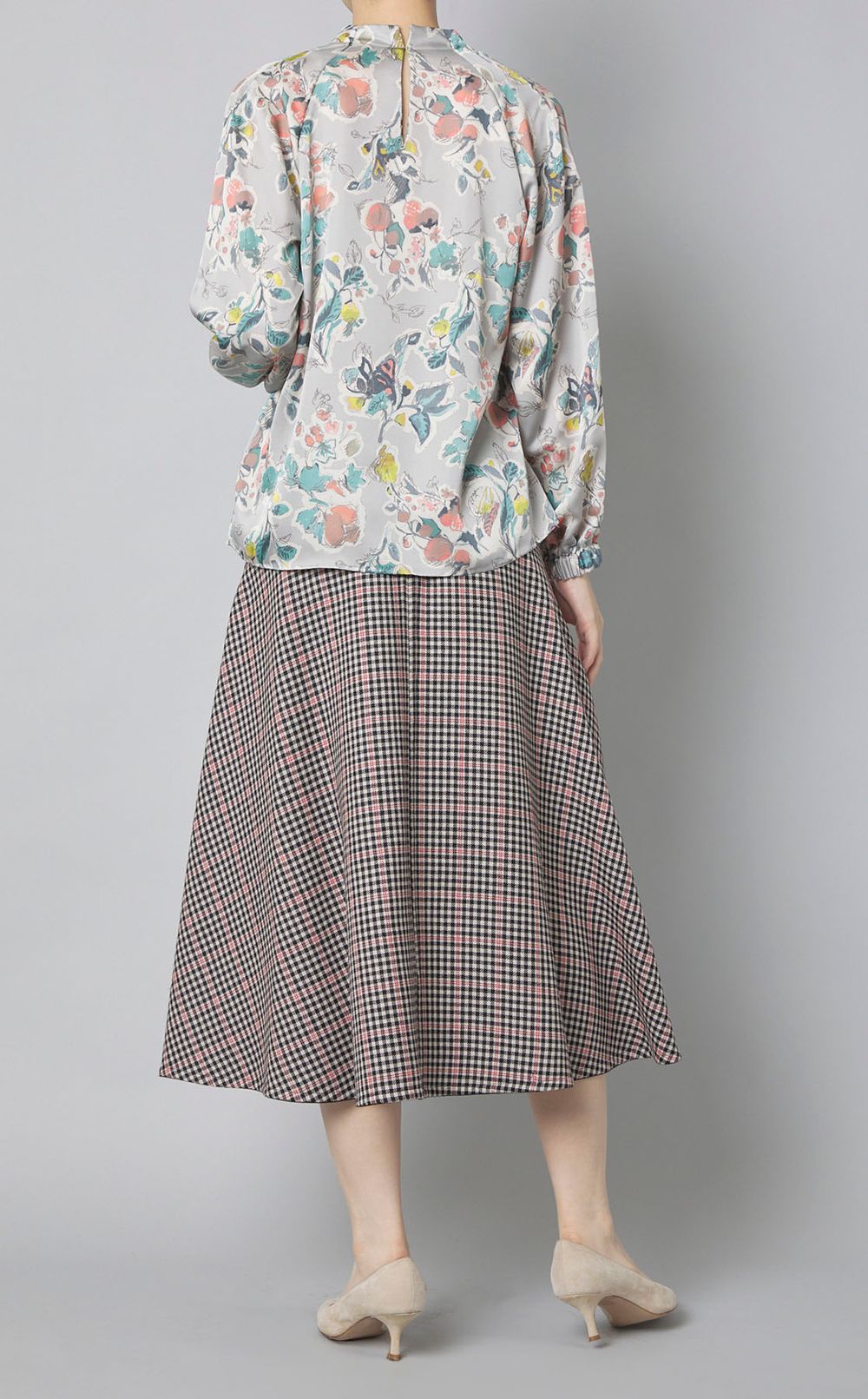 フラワーボウタイギャザーブラウス