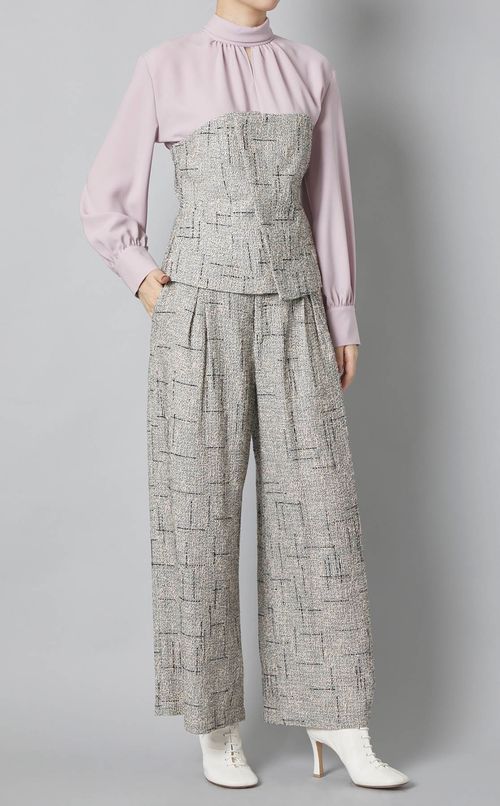 タックボリュームブラウス