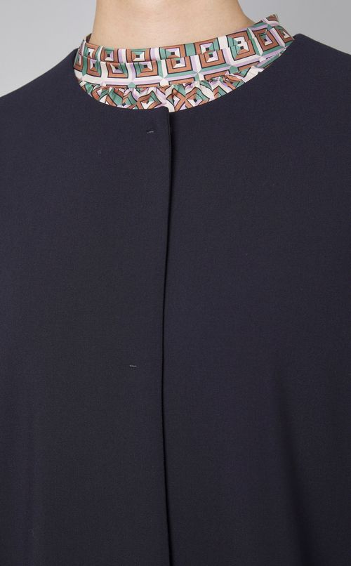 ストレッチノーカラーコート