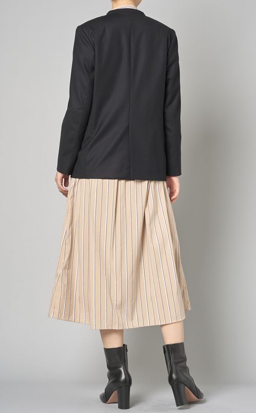 サキソニーノーカラージャケット