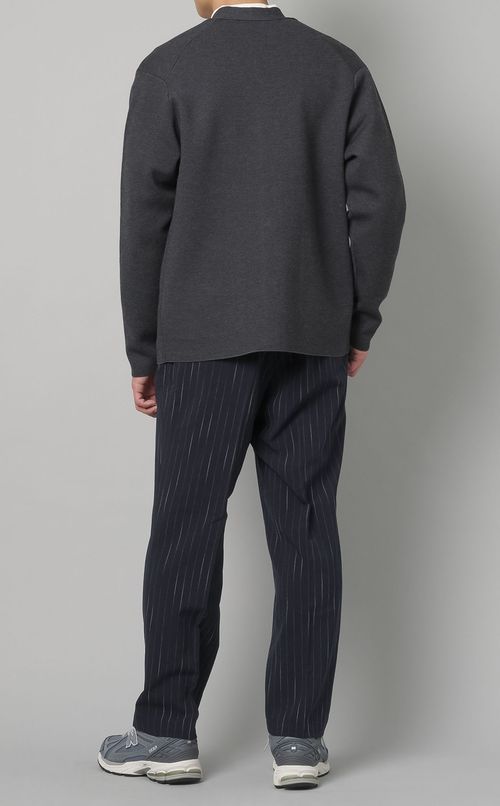 メリノウールVネックカーディガン