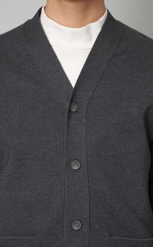 メリノウールVネックカーディガン