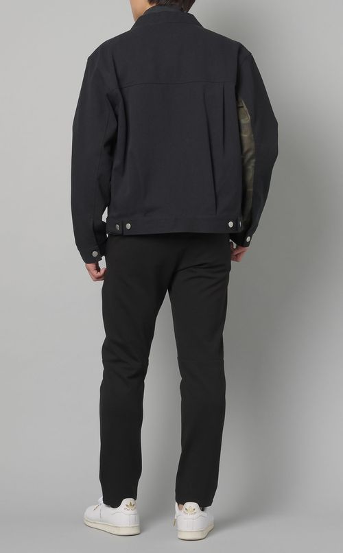 カモフラ柄ジャケット