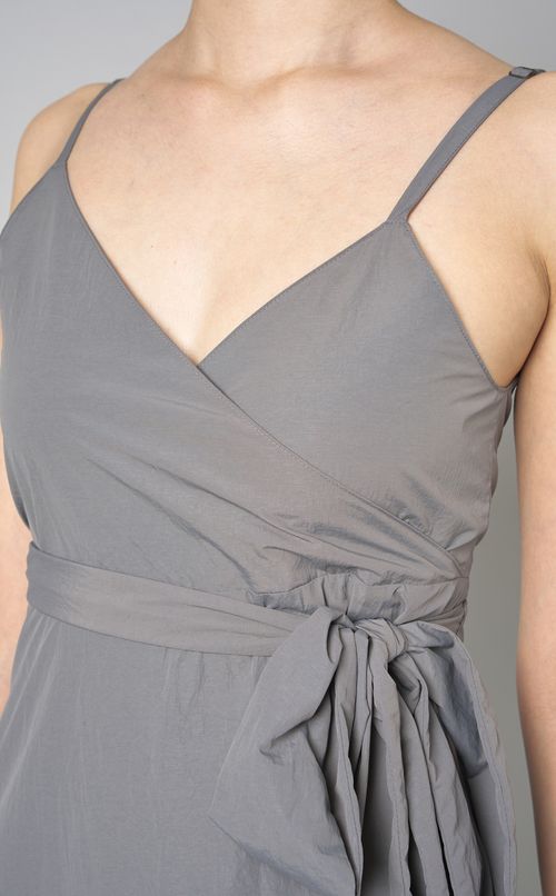 ウエストリボンエプロンドレス