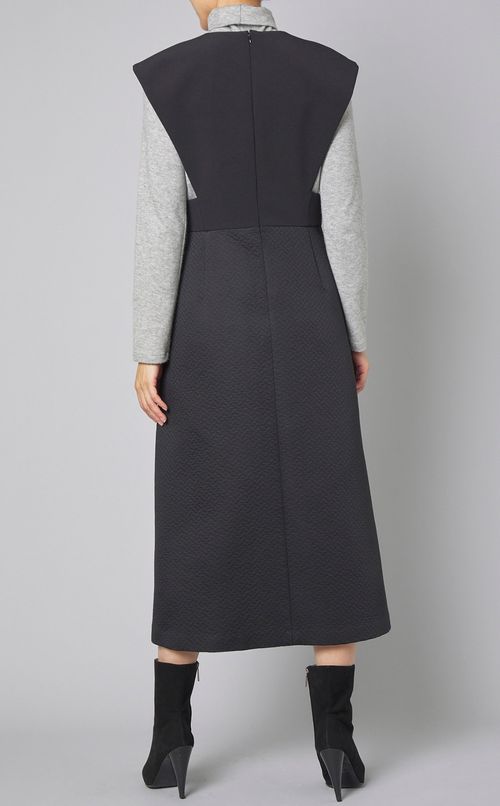 ジャガードジャンパースカート