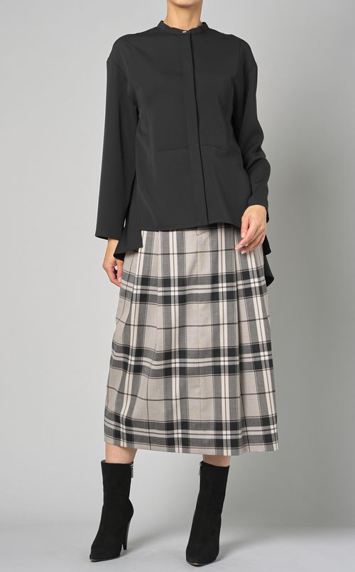 バンドカラーオーバーブラウス