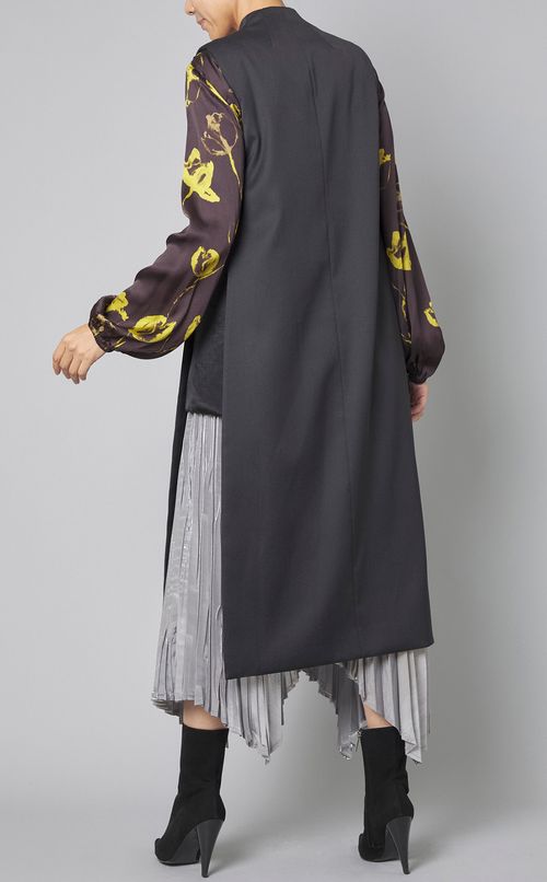 ノーカラーロングジレ