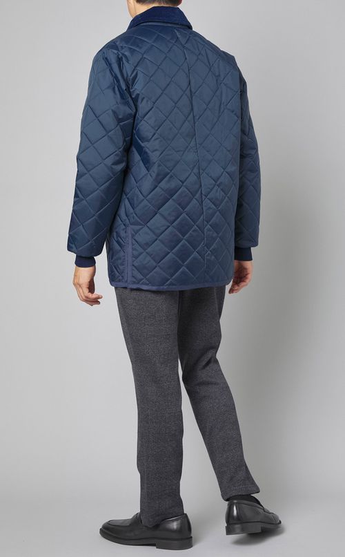 ナイロンキルティングアウター