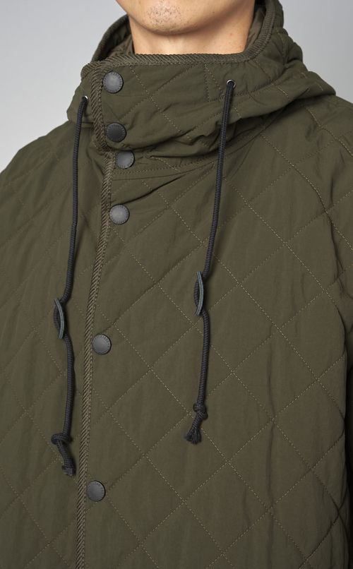 キルティングフーディコート