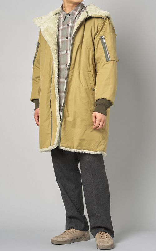 セミフレアオフィサーパンツ