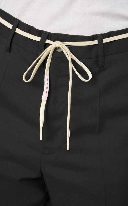 シューレースベルトパンツ