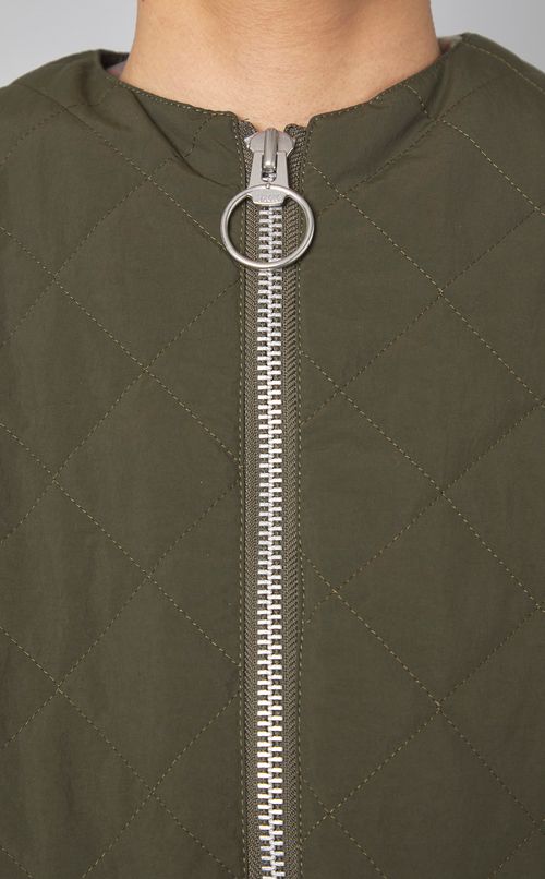 パデッドベスト