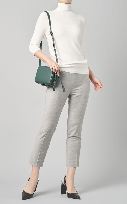 コンフォートクロップドパンツ