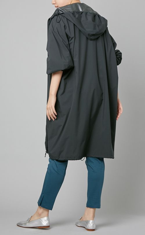 撥水ストレッチフーディーコート