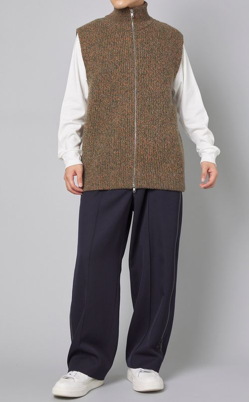 ジップアップニットベスト