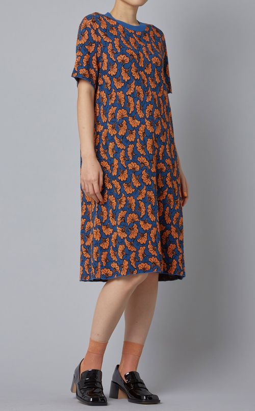 リーフ柄ワンピース