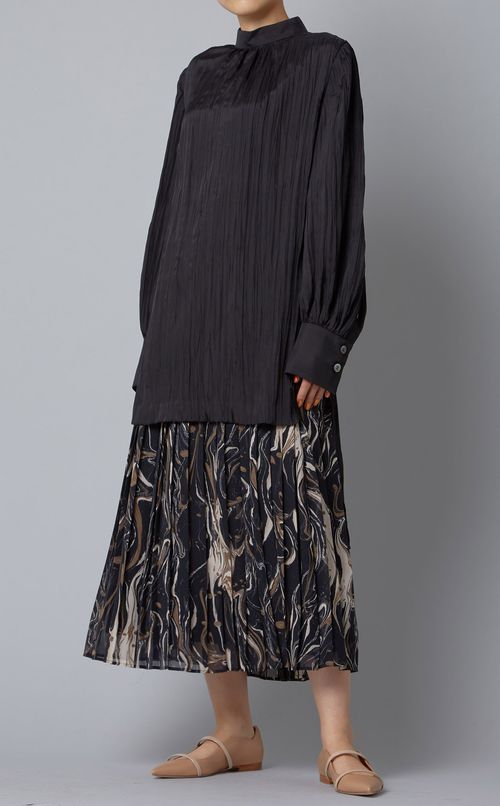 ランダムプリーツロングブラウス