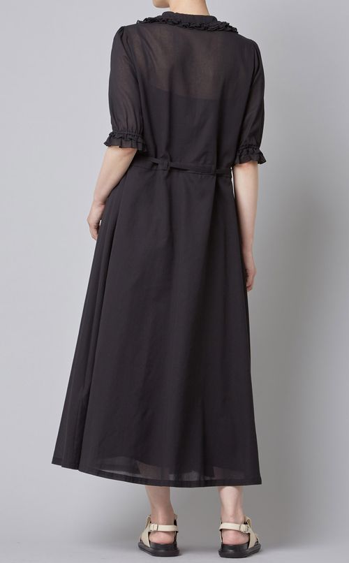 フロントフリルフレアワンピース