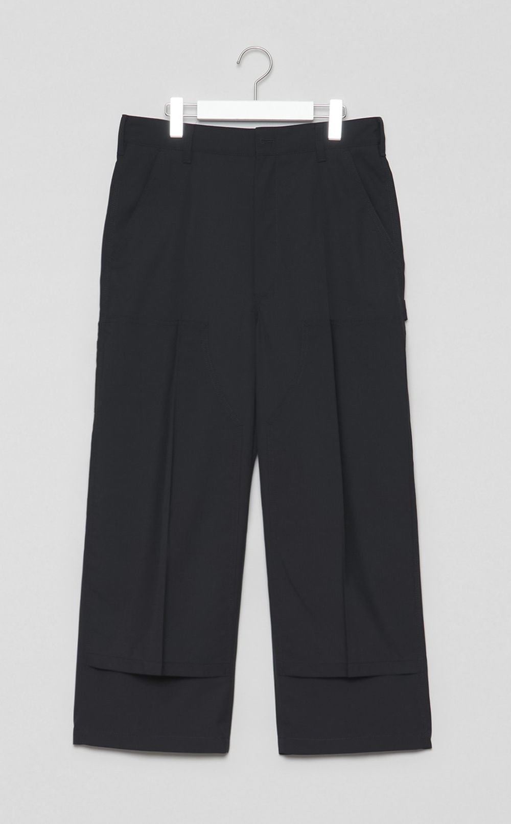 ダブルニースラックス