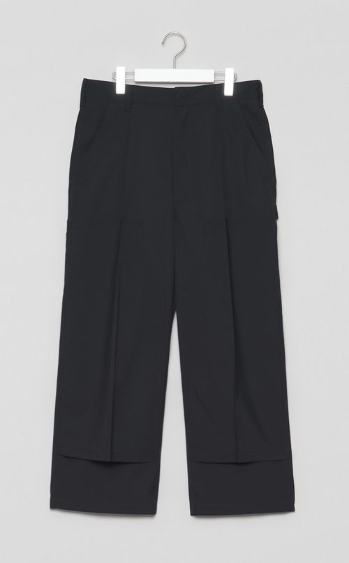 ダブルニースラックス