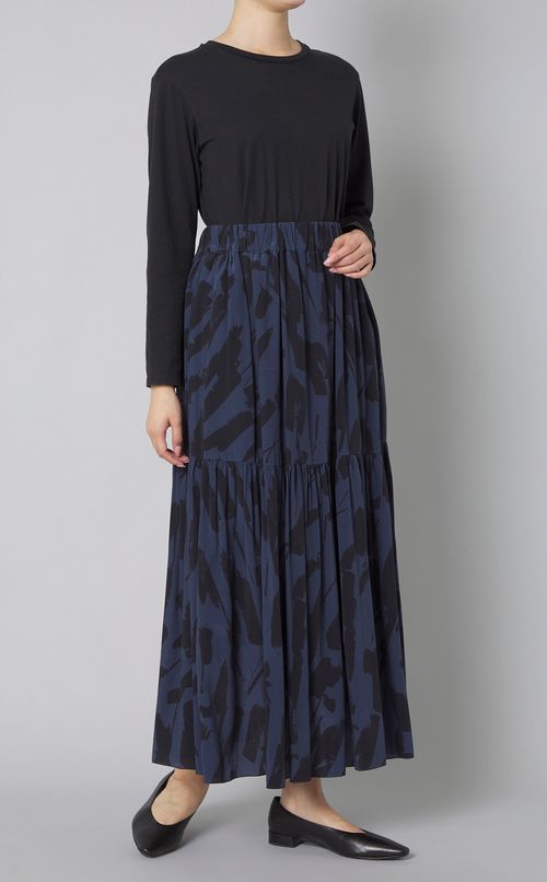 ペイントプリントロングスカート