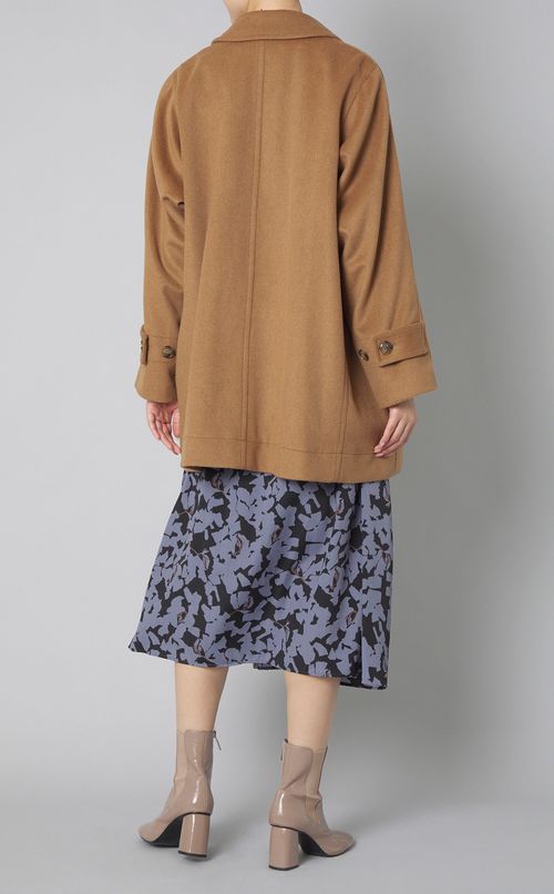 ウールバルマカーンコート