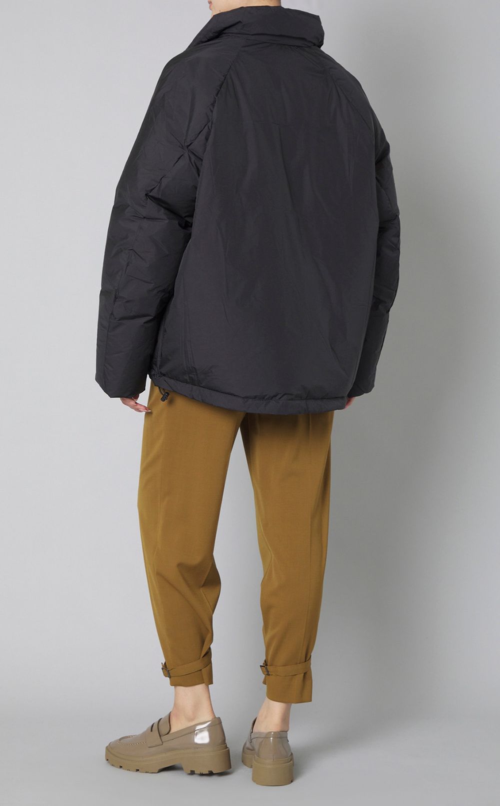 スーパーライトアウトドアダウン