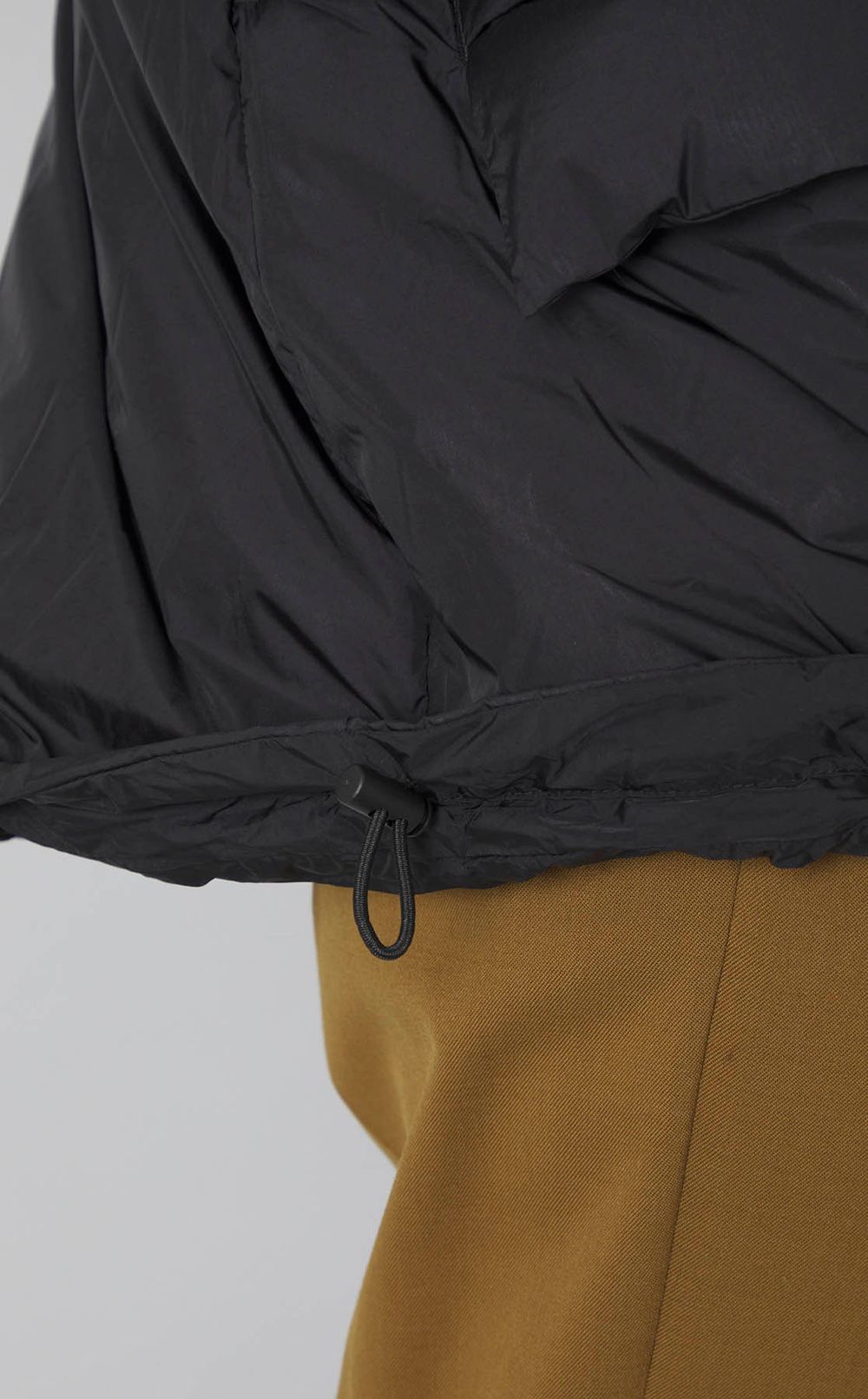 スーパーライトアウトドアダウン