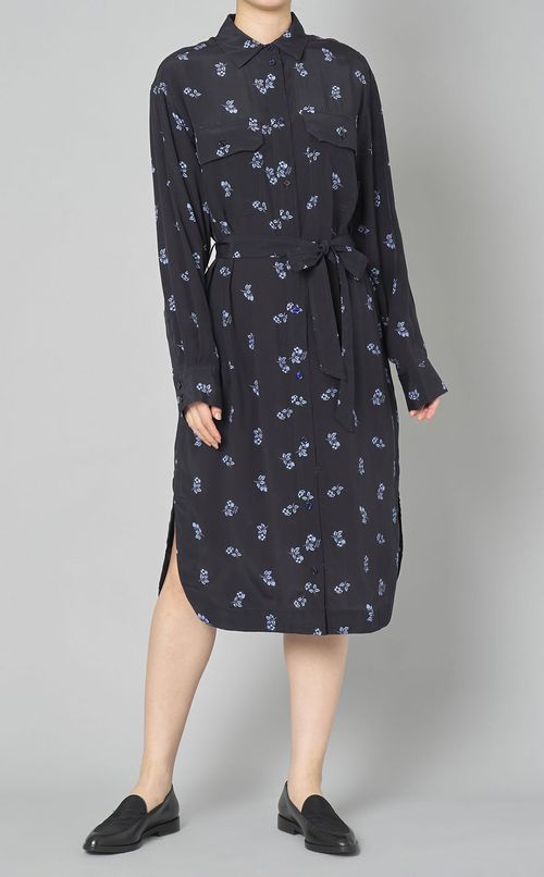 フラワープリントシャツワンピース