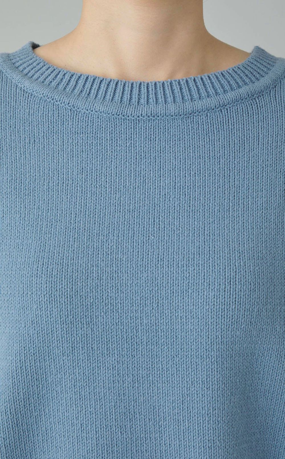 アイレットステッチニットプルオーバー