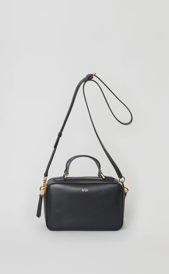 スクエアショルダーレザーバッグ