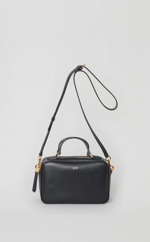 スクエアショルダーレザーバッグ