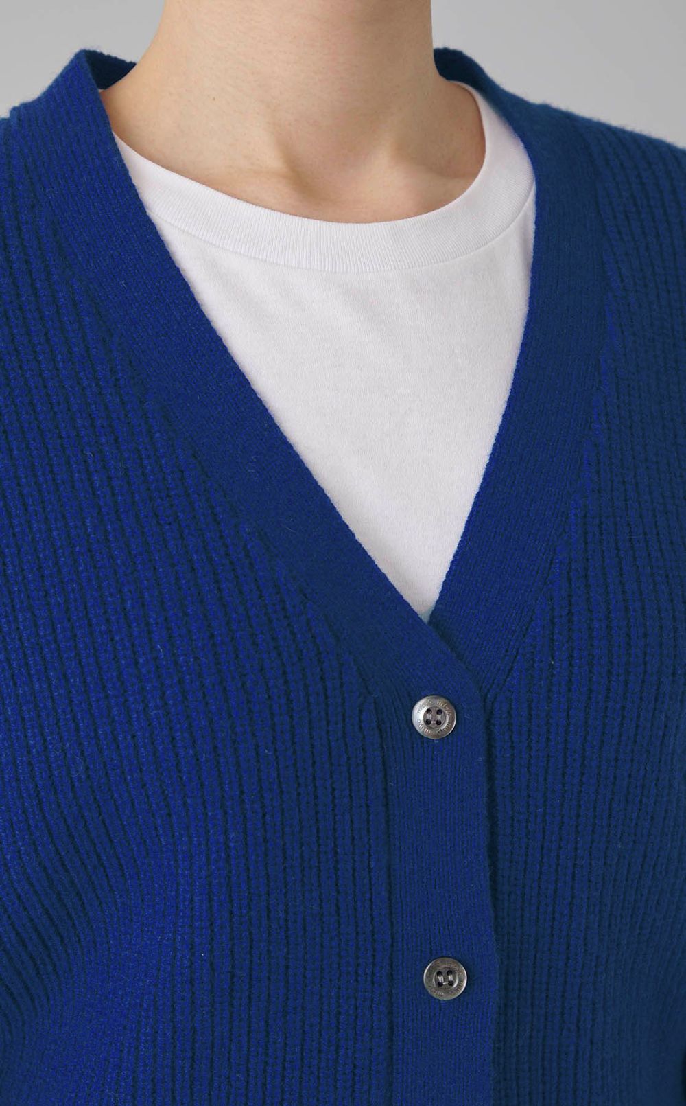 ウールリブVネックシェイプカーディガン