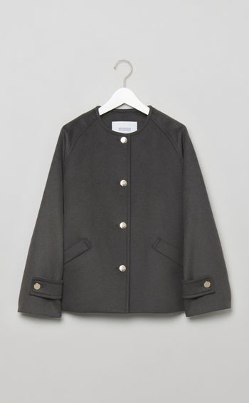 ノーカラーメルトンショートコート