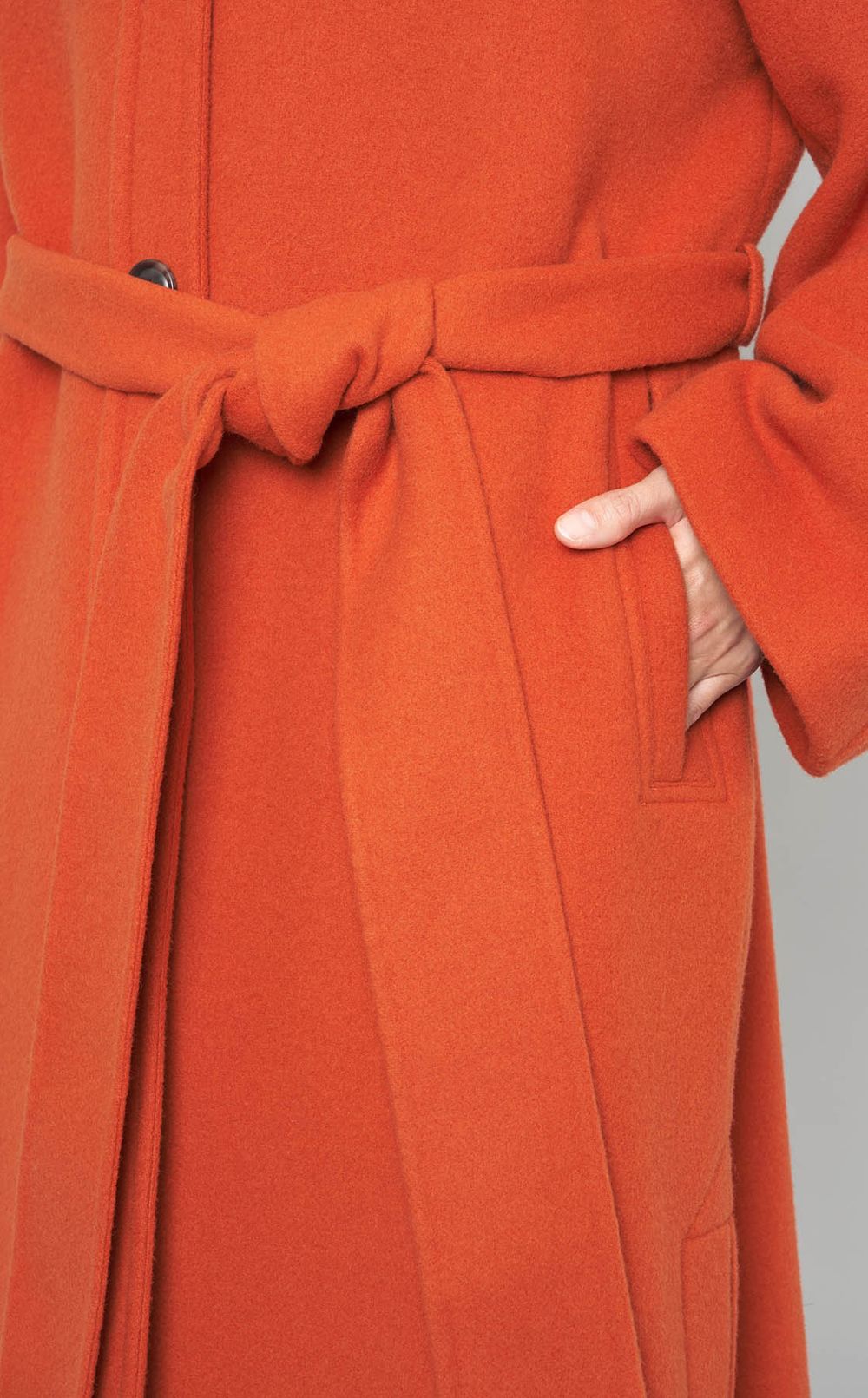 ワイドカラーロングコート