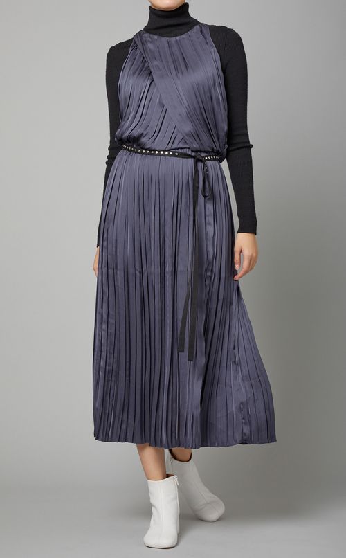 イレギュラープリーツドレス