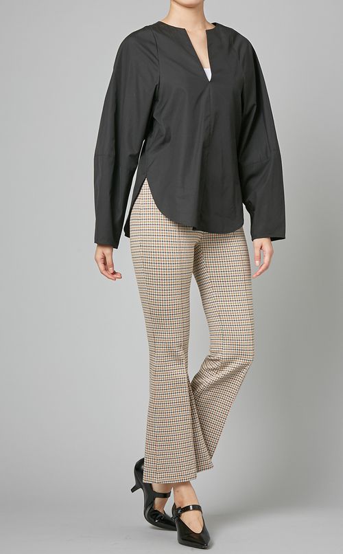 コットンキーネックプルオーバーブラウス