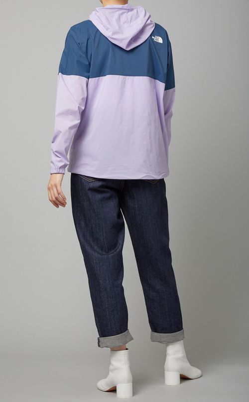 ナイロンライトウィンドブレーカー