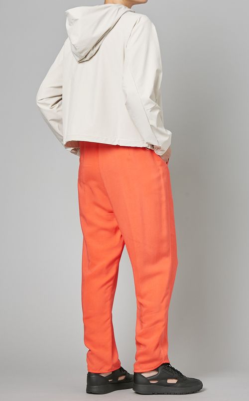 ストレッチナイロンフーディブルゾン