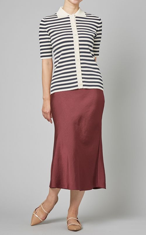 サテンフレアシンプルミディスカート